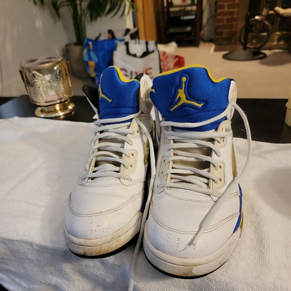 Air Jordon - Picture 2 of 6